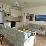 Camilla House * فارينا