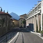 Camilla House Apartman Varenna