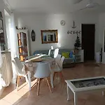 Apartman Camilla House *